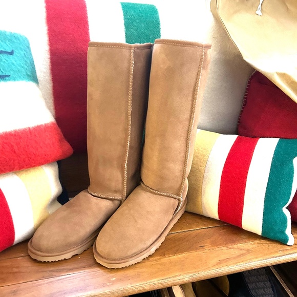 Wild Wool Women’s Tall Boots - Picture 1 of 4